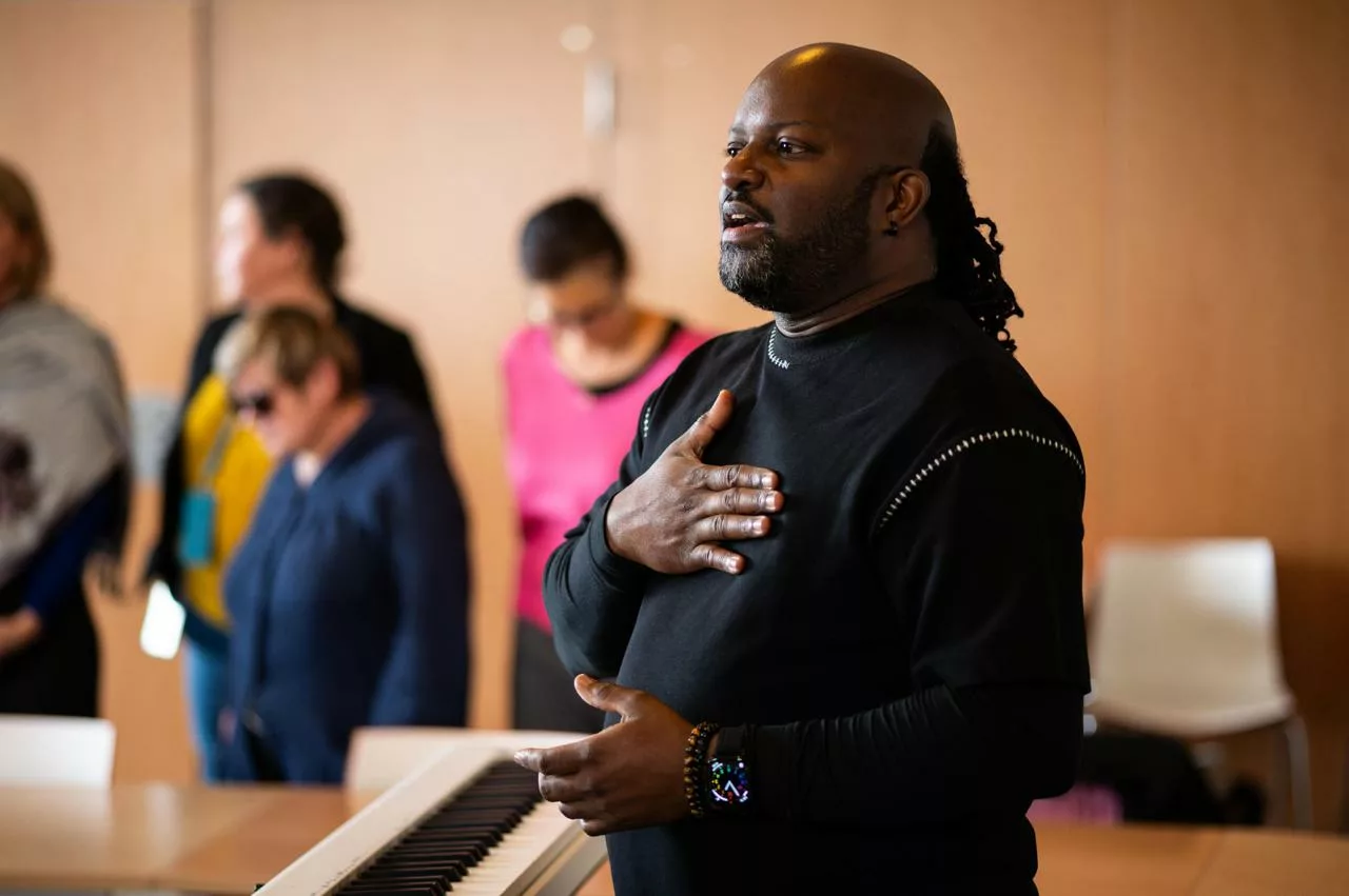 Qui est Michel Latour, coach vocal à Strasbourg